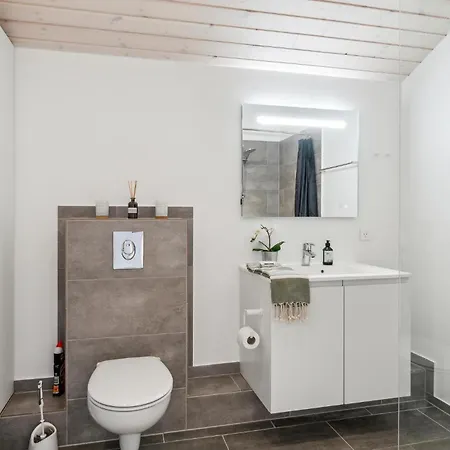 2 Bedroom Amazing In *