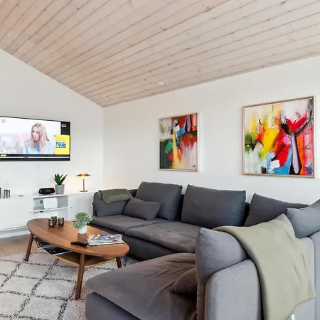 2 Bedroom Amazing In Apartament *