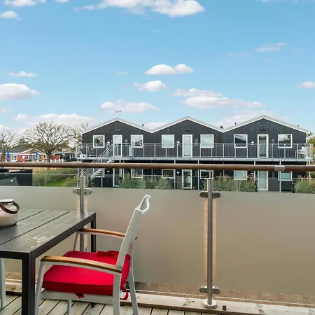 Lejlighed 2 Bedroom Amazing In *